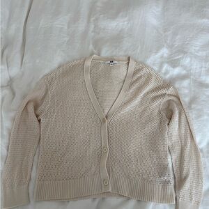 Uniqlo Cream Cardigan Sweater V-Neck Ribbed Knit